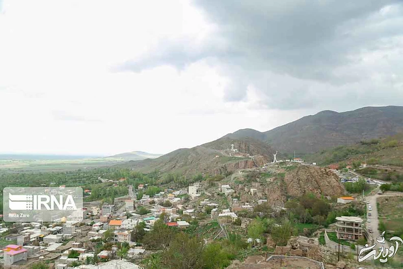 تصاویر - پل معلق تمام شیشه ای شهر هیر